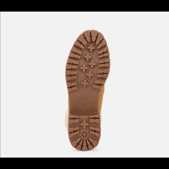 - Gentle Souls by Kenneth Cole Brooklyn 2.0 Cozy Boots Waterproof Faux Sue… - Picture 3 of 6